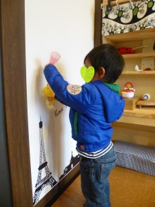 壁からジュース